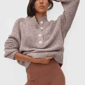 Everlane - The Lofty-Knit Henley Alpaca Pullover Sweater in Pink - Size M